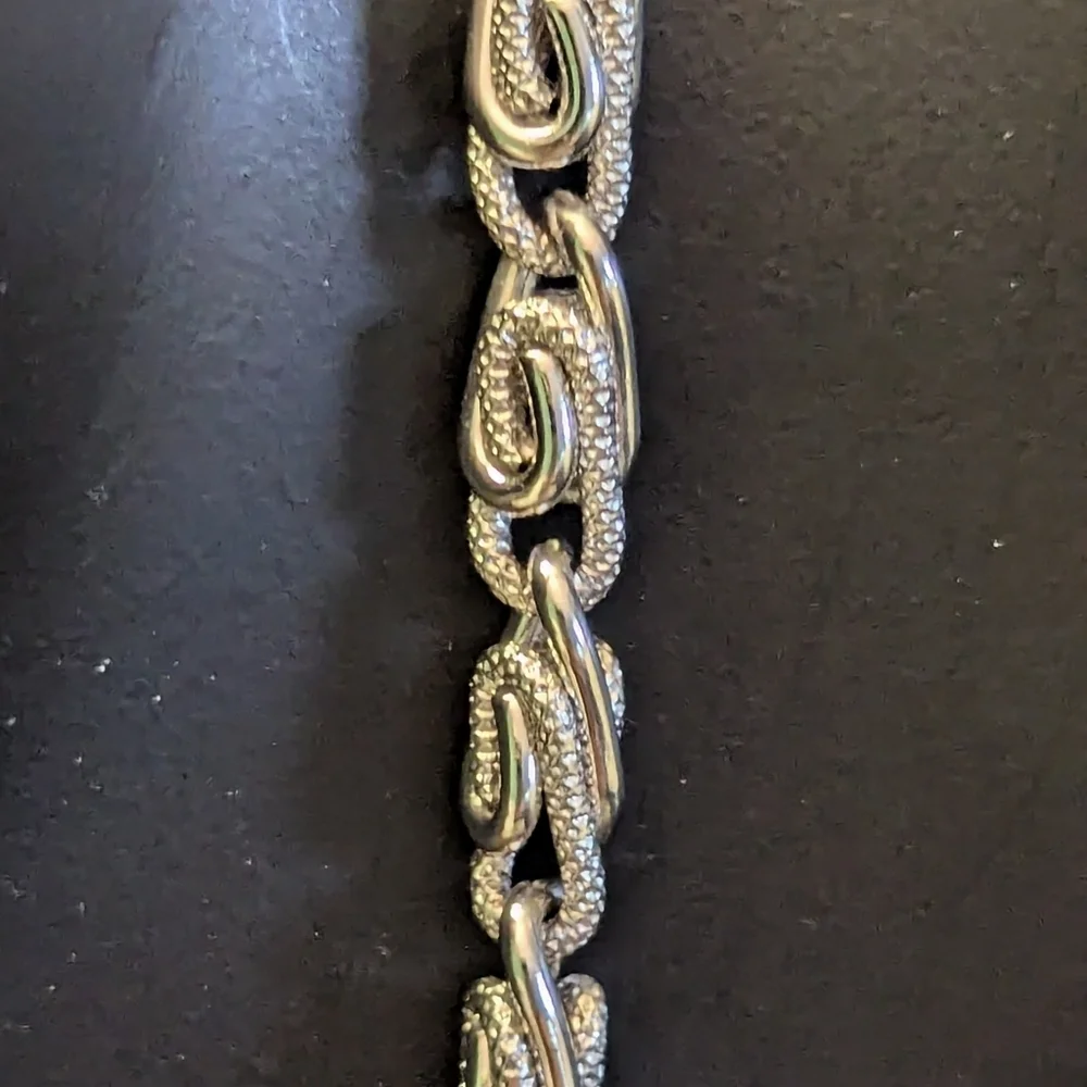 ⛓️ Silvertone Light Scroll Link Chain Necklace 12